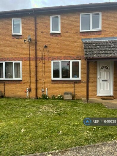 2 Bedroom Semi-Detached House To Rent In Spring Rise, Kettering, NN15
