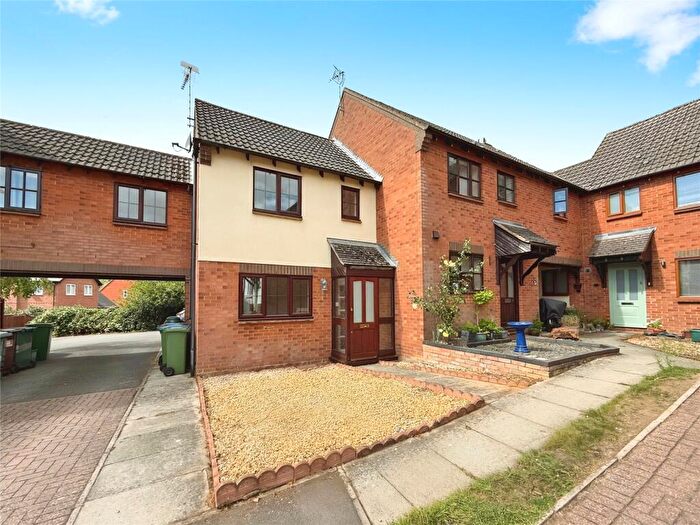 2 Bedroom Terraced House For Sale In Avenue Road, Winslow, Buckingham, MK18