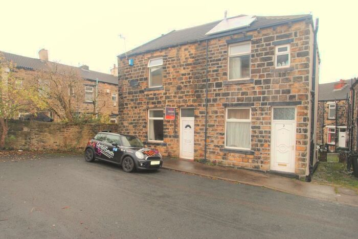 1 Bedroom Terraced House To Rent In Brook Street, Keighley, West Yorkshire, BD21