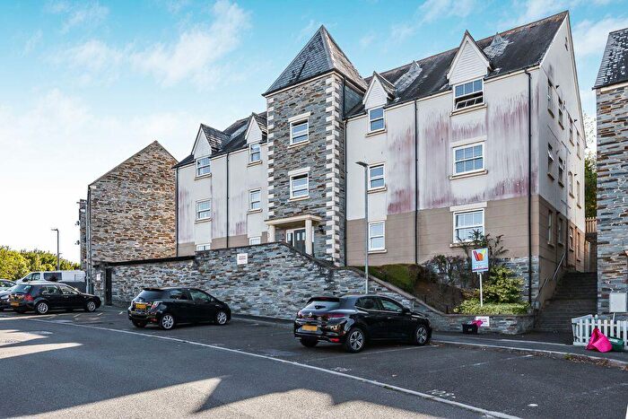 2 Bedroom Flat For Sale In Grassmere Way, Saltash. Beautifully Presented Two-Bedroom Apartment With Allocated Parking - Super Stylish!, PL12