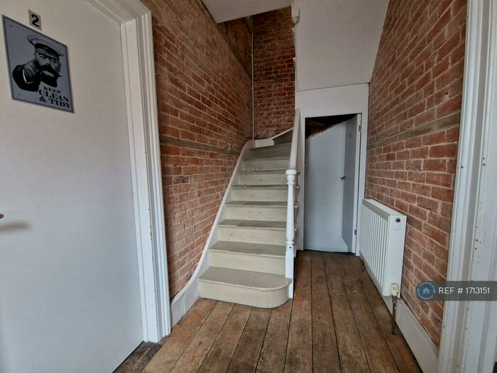 6 Bedroom Terraced House To Rent In Wincheap, Canterbury, CT1