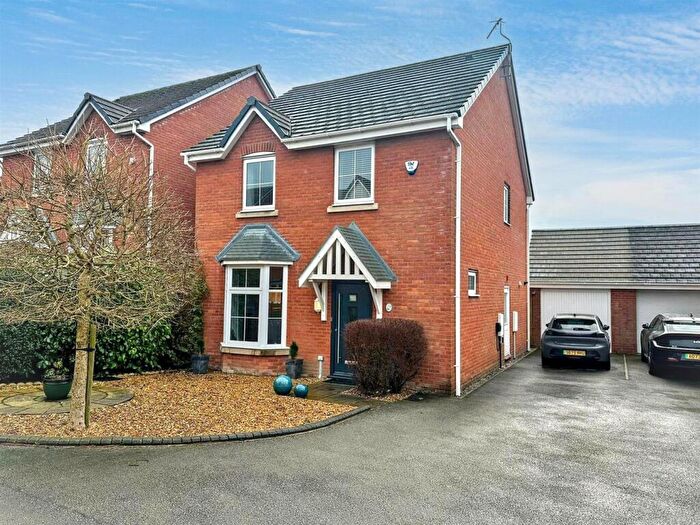 4 Bedroom Detached House For Sale In Butters Court, Silverdale, Newcastle Under Lyme, ST5
