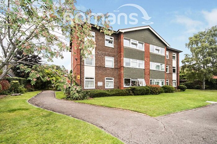 2 Bedroom Flat To Rent In Sarum Court, Parkhouse Lane, Readinggood Afternoon, RG30