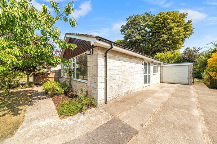 3 Bedroom Bungalow To Rent In Lovells Mead, Marnhull, DT10