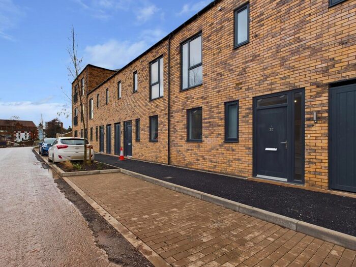 3 Bedroom Terraced House To Rent In Parks Avenue, Birmingham, B12