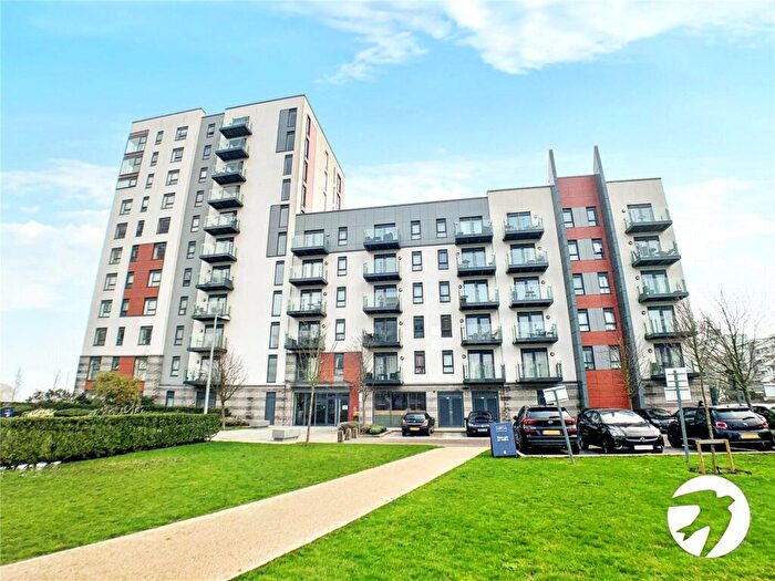 1 Bedroom Flat To Rent In Pearl Lane, Gillingham, Kent, ME7