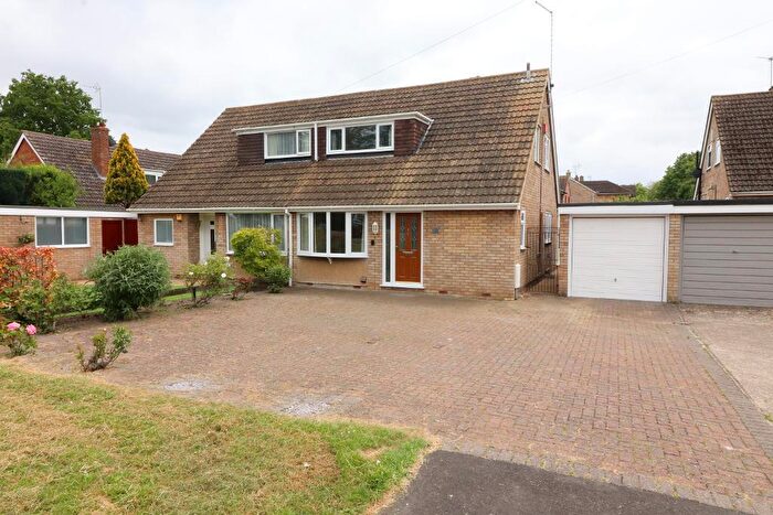 3 Bedroom Semi-Detached House To Rent In Dunstall Road, Barton Le Clay, Bedfordshire, MK45