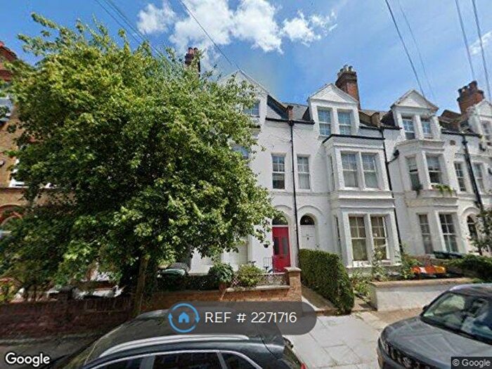 2 Bedroom Flat To Rent In Schubert Road, London, SW15