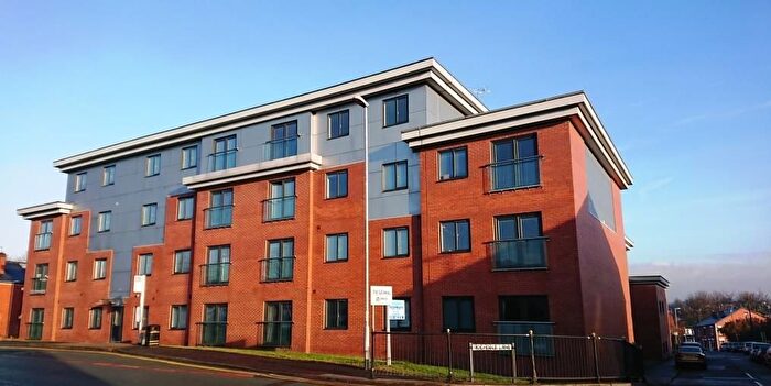 2 Bedroom Flat To Rent In Smith Street, Heywood, OL10