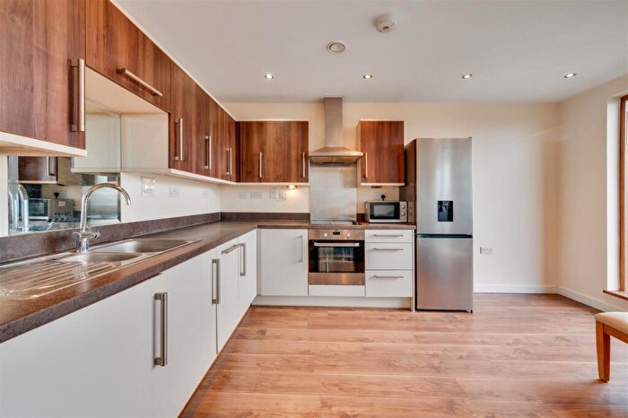 2 Bedroom Apartment To Rent In Craven Park, Harlesden, London, NW10