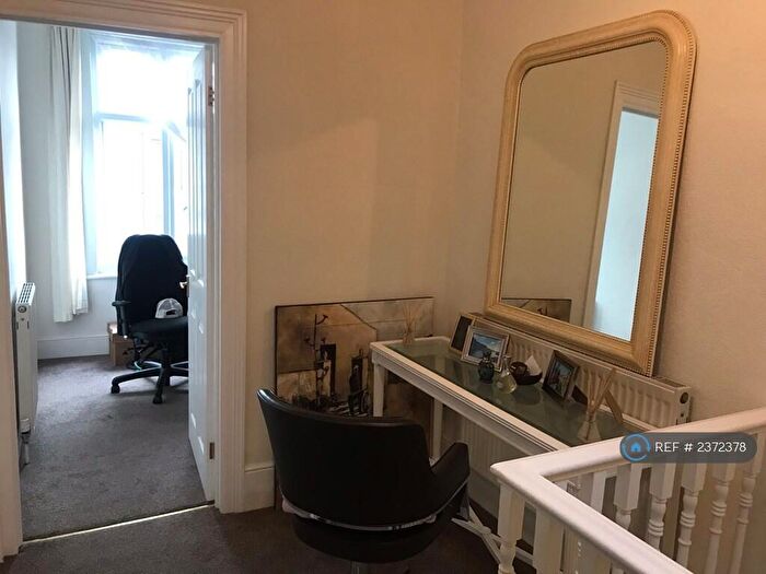 3 Bedroom Maisonette To Rent In Westdown Road, London, SE6