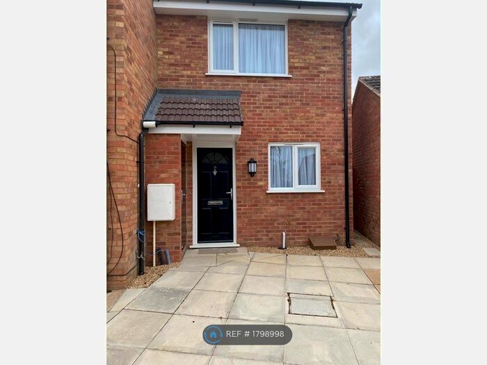 2 Bedroom End Of Terrace House To Rent In Coniston Road, Flitwick, Bedford, MK45
