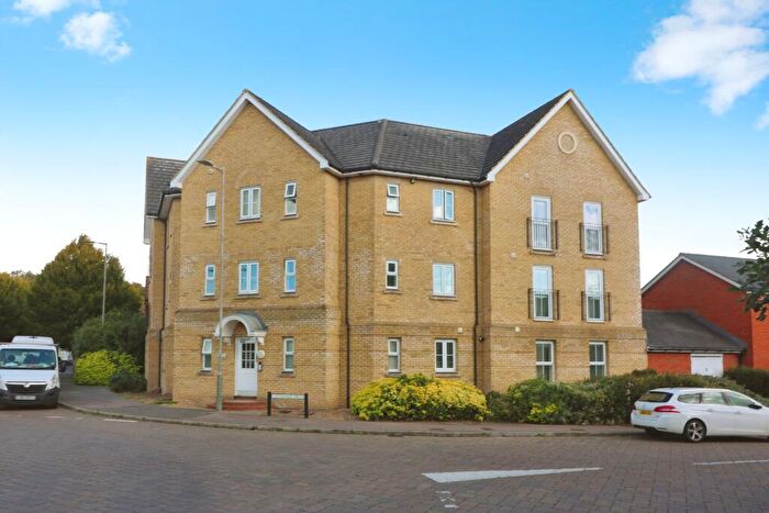 2 Bedroom Flat For Sale In Mendip Way, Great Ashby, Stevenage, SG1
