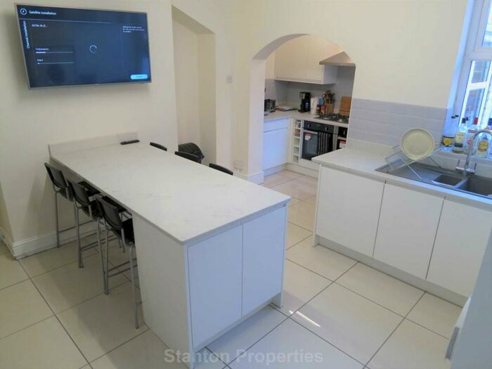 8 Bedroom Terraced House To Rent In &# Pppw, Balmoral Road, Fallowfield, M14