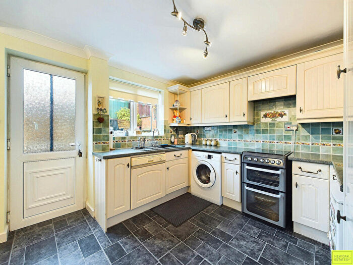 4 Bedroom Detached House For Sale In Staffa Drive, Tibshelf, DE55