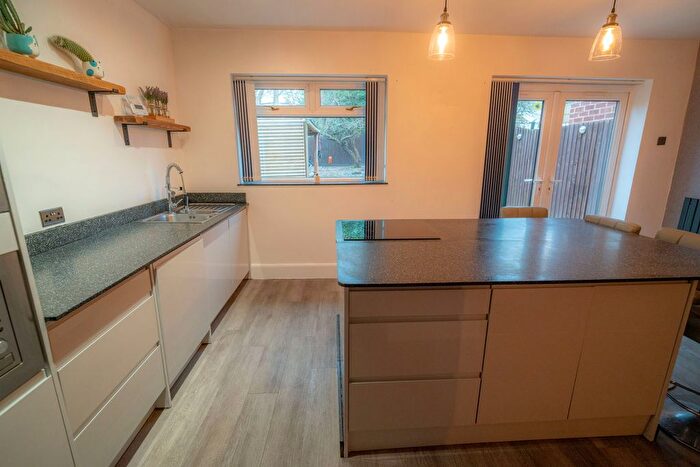 3 Bedroom Semi-Detached House For Sale In Woodford Green Road, Birmingham, B28