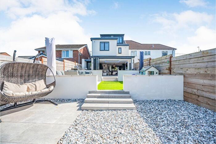 4 Bedroom Semi-Detached House To Rent In Swaythling Road, West End, Southampton, SO30