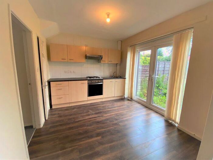 2 Bedroom Semi-Detached House To Rent In Barry Crescent, Manchester, M28