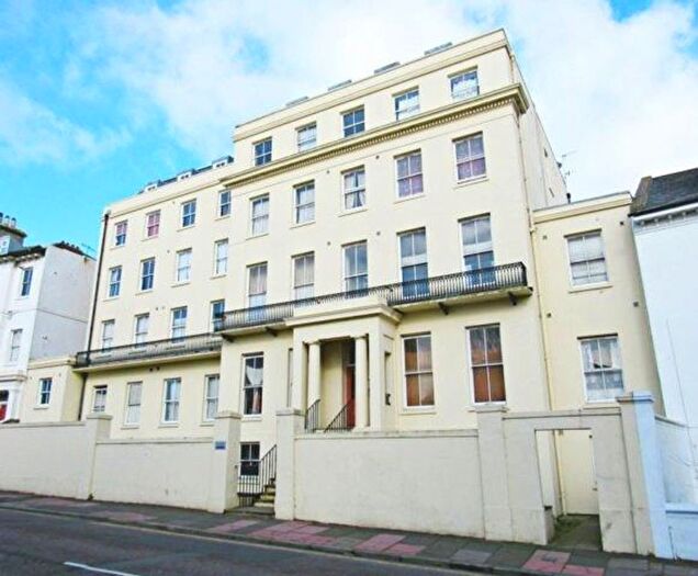 1 Bedroom Flat To Rent In Buckingham Place, St. Annes House, BN1