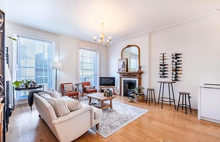 1 Bedroom Flat To Rent In Park Street, Mayfair, London, W1K