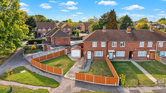 2 Bedroom End Of Terrace House For Sale In Grafton Road, Reading, RG30