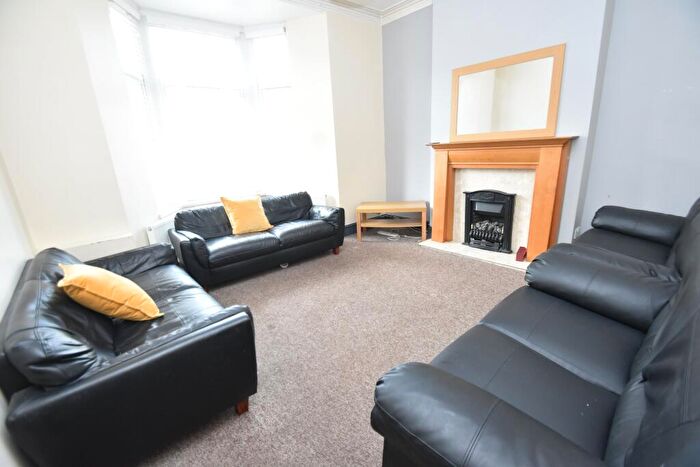 7 Bedroom House To Rent In Harriet Street, Cathays, Cardiff, CF24