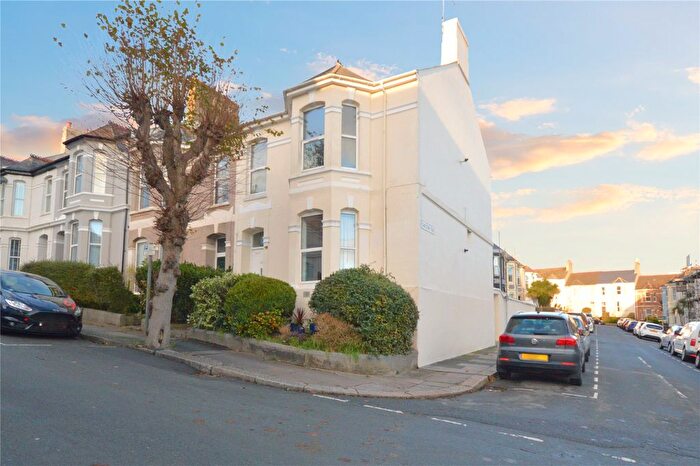 1 Bedroom Flat For Sale In May Terrace, Plymouth, Devon, PL4