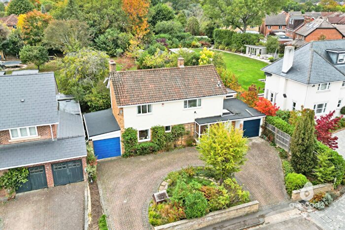 4 Bedroom Detached House For Sale In Sherring Close, Bracknell, RG42