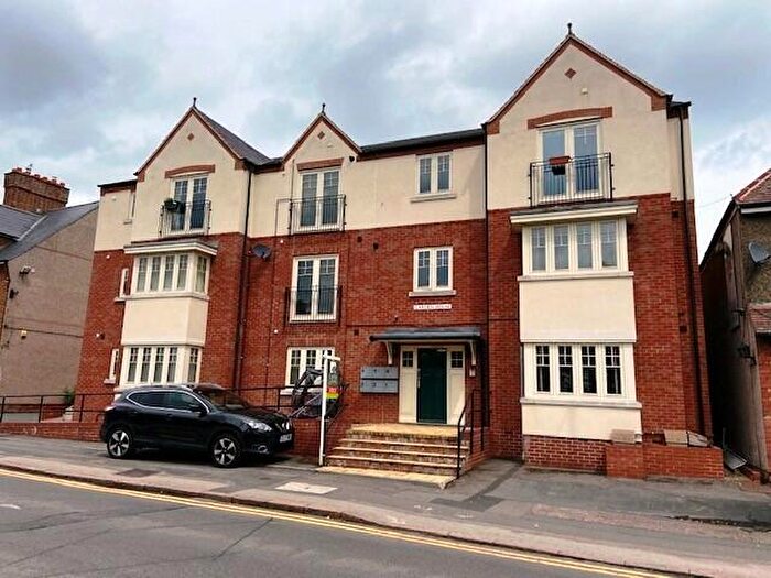 2 Bedroom Flat To Rent In Hillmorton Road, Rugby, CV22