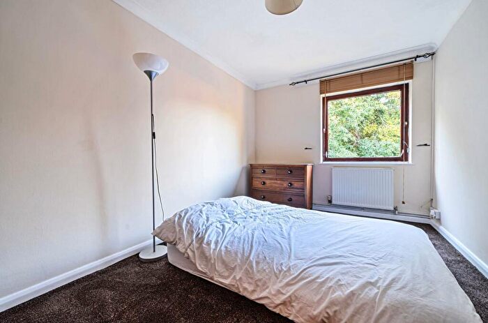 2 Bedroom Apartment To Rent In Dawsmere Close, Camberley, GU15