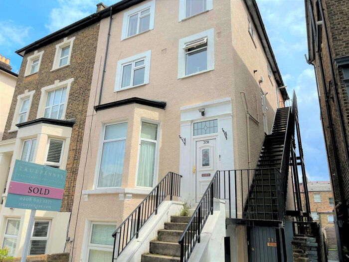 2 Bedroom Flat To Rent In Lordship Lane, London, SE22