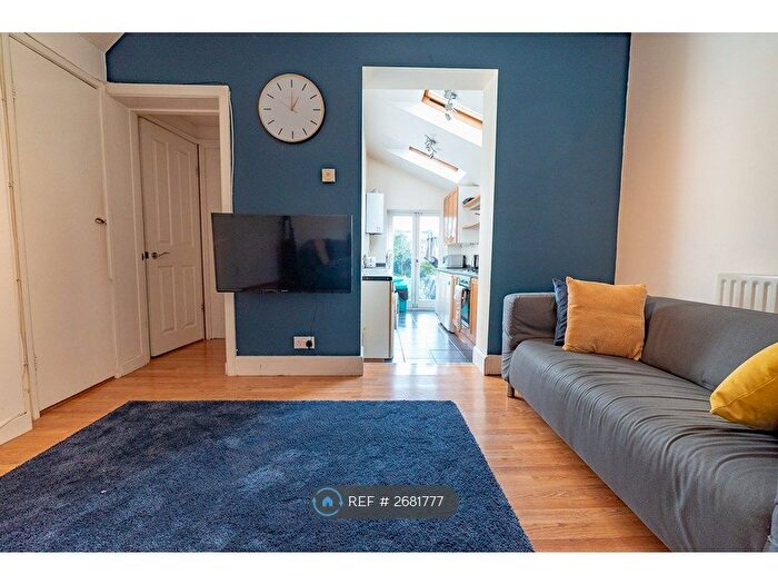 6 Bedroom Terraced House To Rent In Avenue Road, Southampton, SO14