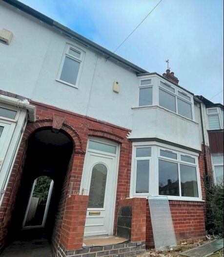 3 Bedroom Property To Rent In Vicarage Road, West Bromwich B71