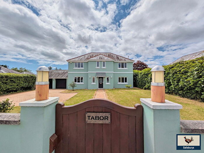 5 Bedroom Detached House For Sale In Eastella Road, Yelverton, PL20