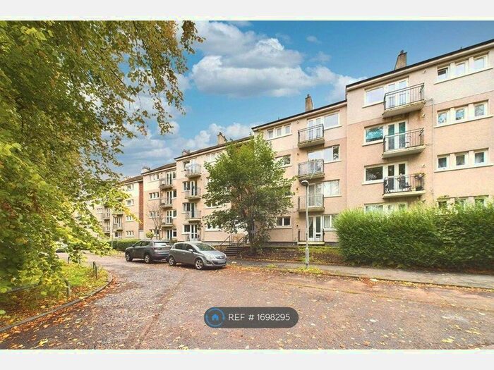 2 Bedroom Flat To Rent In Berryknowes Road, Glasgow, G52