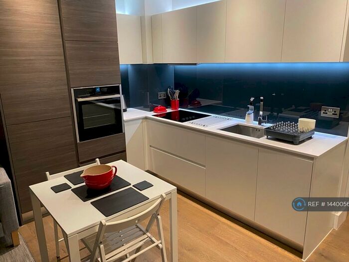 1 Bedroom Flat To Rent In Hopgood Tower, London, SE3