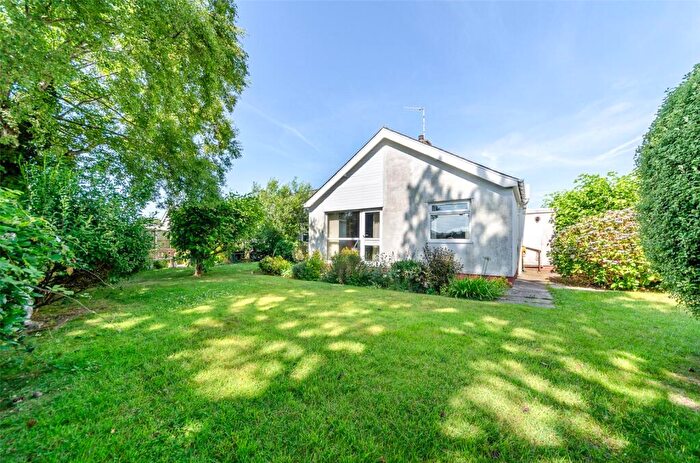 2 Bedroom Bungalow For Sale In Glan Beuno Estate, Bontnewydd, Caernarfon, Gwynedd, LL55