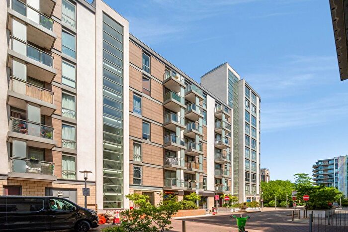 1 Bedroom Flat For Sale In Ealing Road, Brentford, TW8