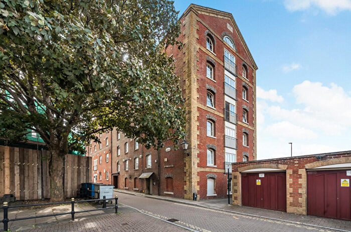 4 Bedroom Apartment For Sale In Town Quay, Southampton, SO14
