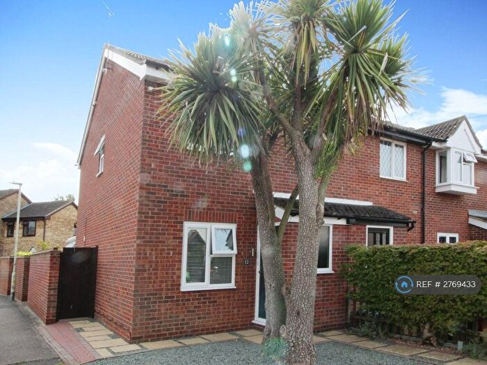 2 Bedroom Semi-Detached House To Rent In Burgess Field, Chelmsford, CM2