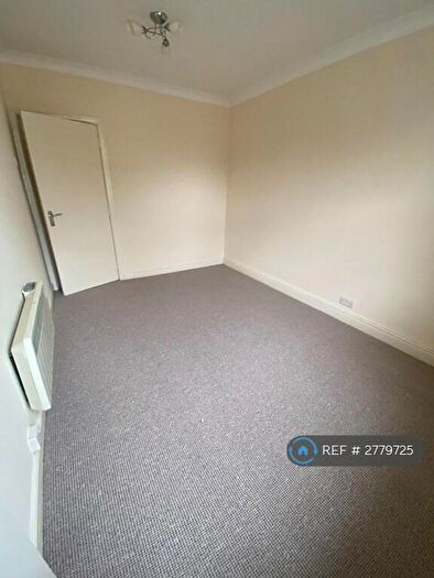 1 Bedroom Maisonette To Rent In Radcliffe Court, Harrogate, HG2