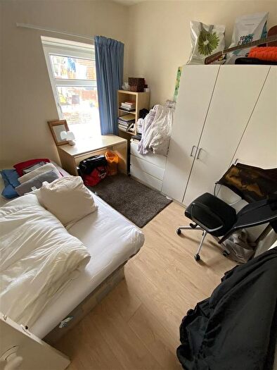 1 Bedroom Semi-Detached House To Rent In Queen Street Treforest, Pontypridd, CF37