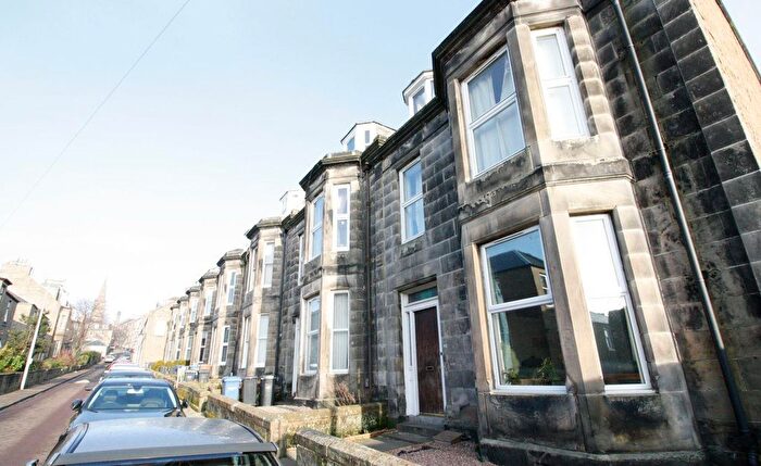 6 Bedroom Town House To Rent In Thomson Street, Dundee, DD1