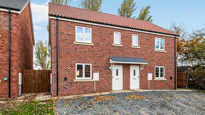 3 Bedroom Semi Detached House For Sale In Brunswick Fields, Long Sutton, Long Sutton, PE12