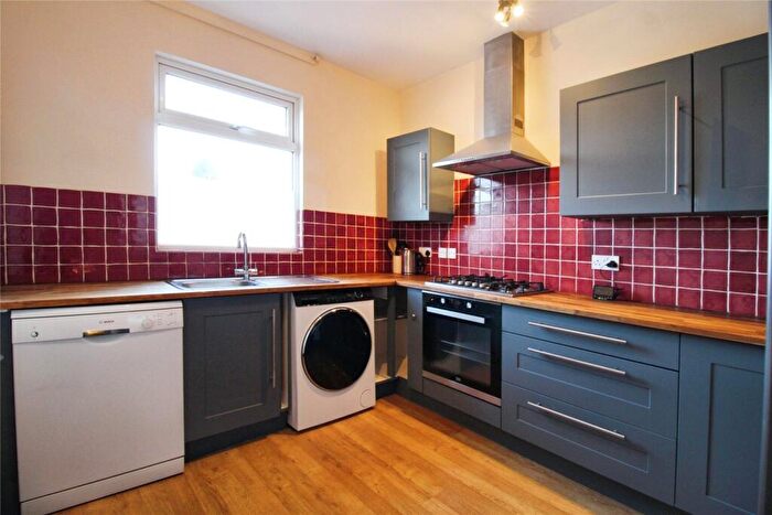 3 Bedroom End Of Terrace House To Rent In North Street, Bristol, BS3