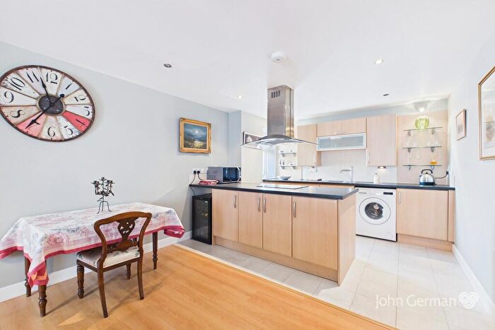 1 Bedroom Apartment For Sale In Castlegate, Tutbury, DE13