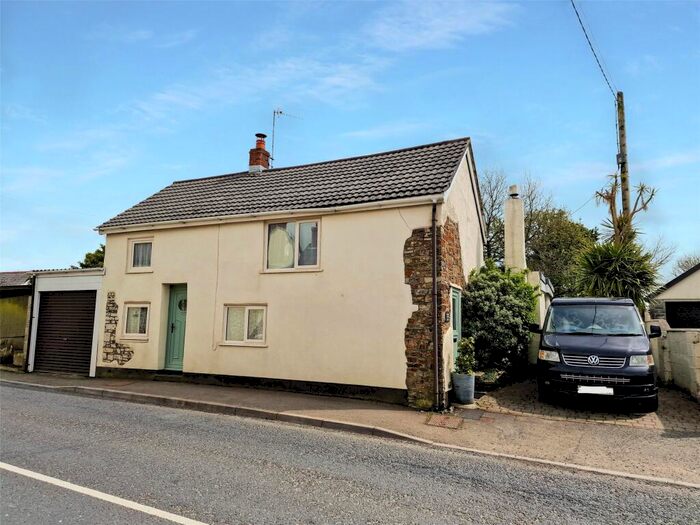 3 Bedroom Link Detached House For Sale In Kilkhampton, Bude, Cornwall, EX23
