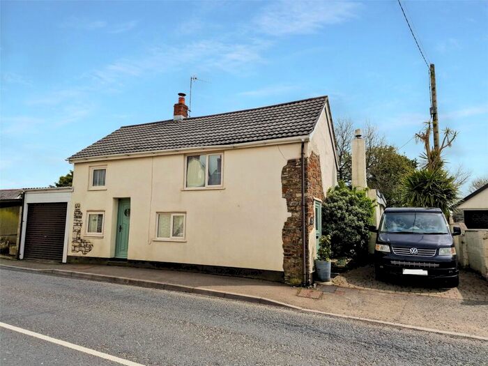 2 Bedroom Link Detached House For Sale In Kilkhampton, Bude, Cornwall, EX23