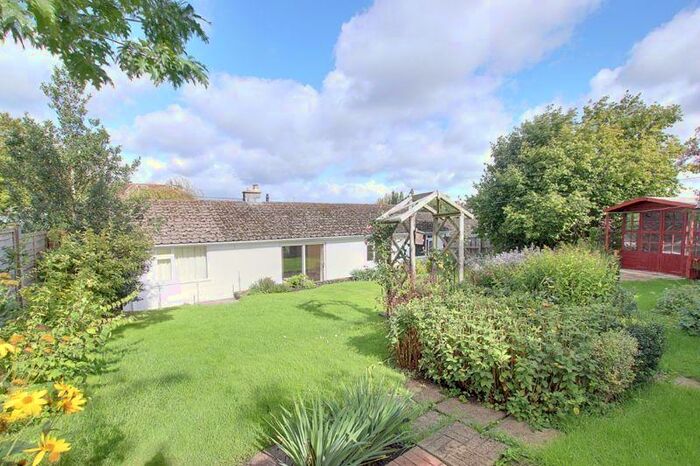4 Bedroom Semi-Detached Bungalow To Rent In Great Hinton, Trowbridge, BA14