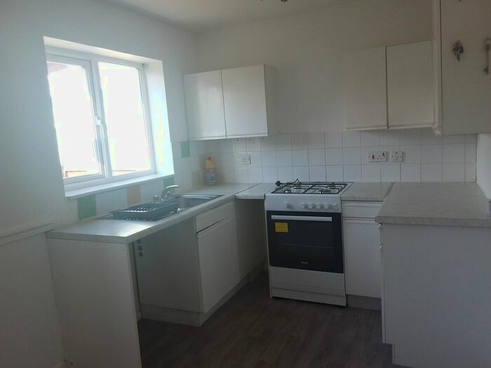 2 Bedroom Semi-Detached House To Rent In Southmoor Lane, Armthorpe, Doncaster, DN3